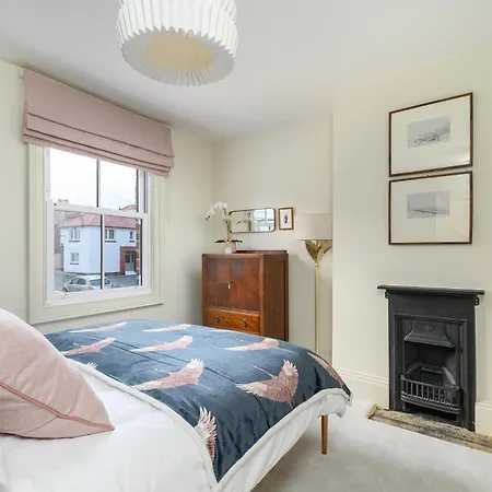 Park House, Holiday home *