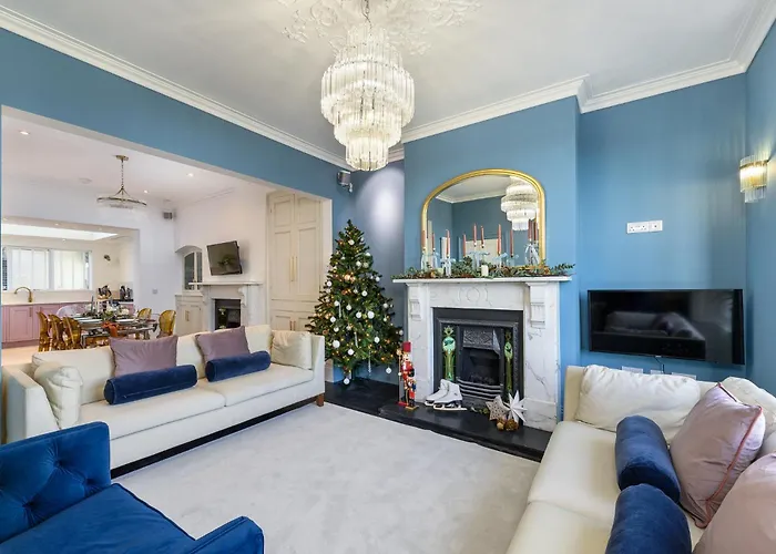 Дом отдыха Park House, *